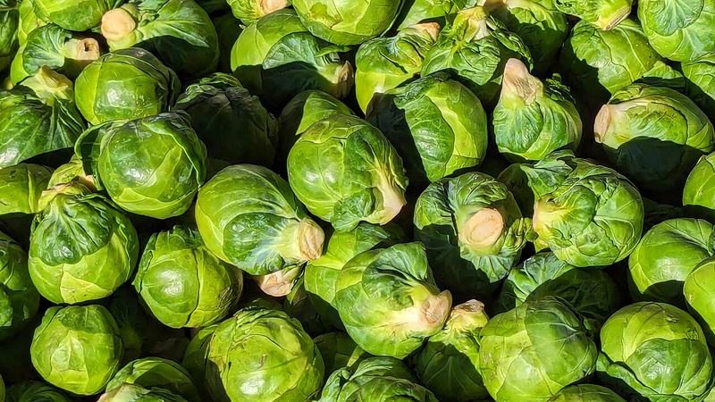 Brussels sprouts piled together